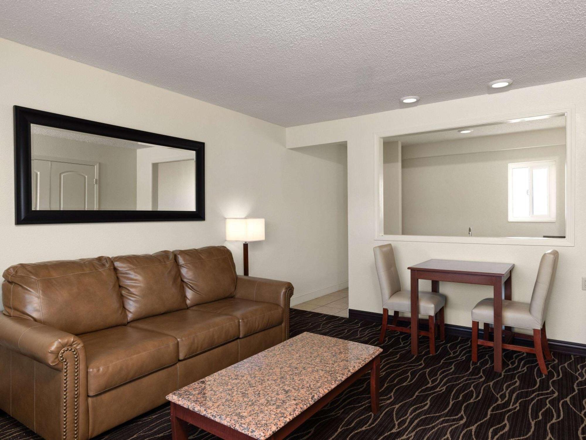 Ramada By Wyndham Elko Hotel At Stockmen'S Casino Buitenkant foto