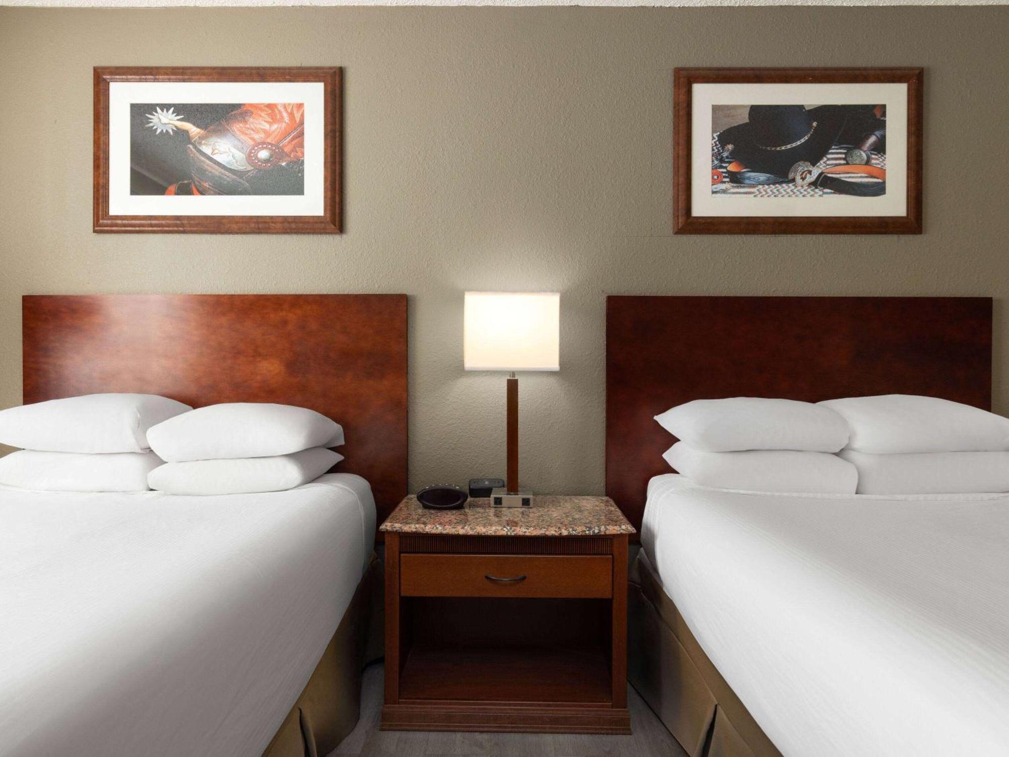 Ramada By Wyndham Elko Hotel At Stockmen'S Casino Buitenkant foto
