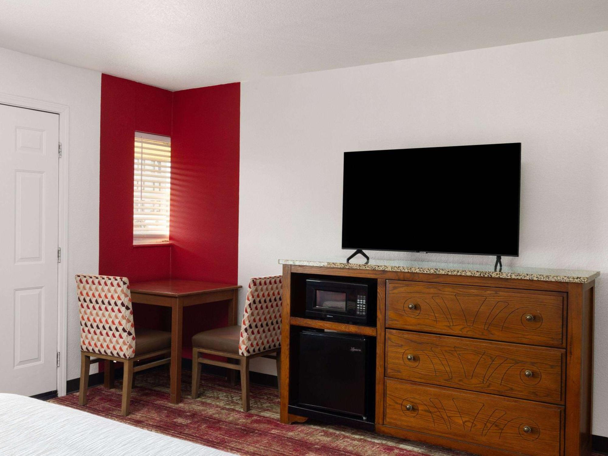 Ramada By Wyndham Elko Hotel At Stockmen'S Casino Buitenkant foto